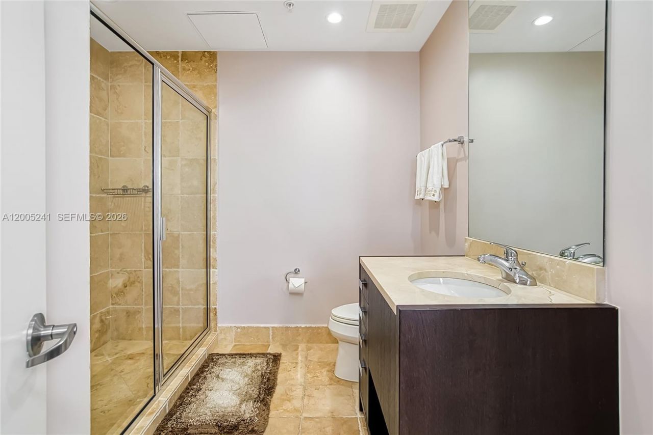 18201 Collins Ave , Unit 1701, Sunny Isles Beach, FL 33160 Photo