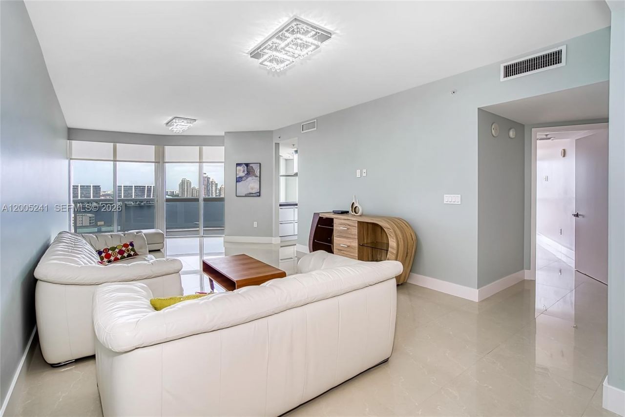 18201 Collins Ave , Unit 1701, Sunny Isles Beach, FL 33160 Photo