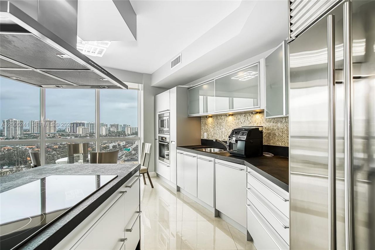 18201 Collins Ave , Unit 1701, Sunny Isles Beach, FL 33160 Photo