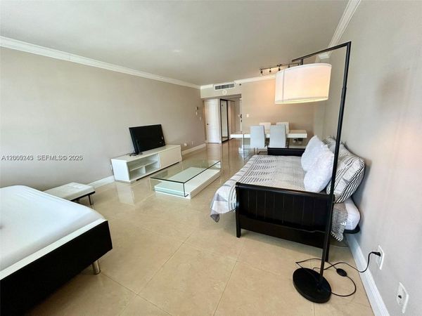 100 Lincoln Rd , Unit 1010, Miami Beach, FL 33139