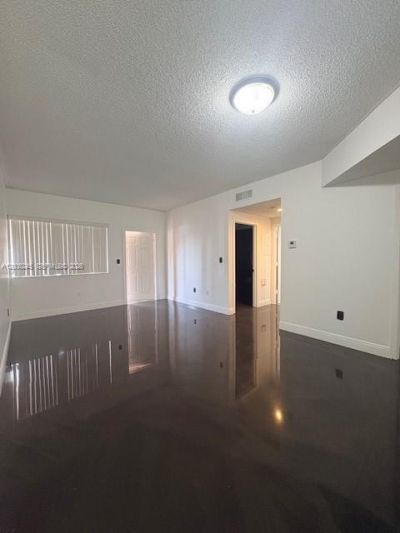 8019 Lake Dr, Unit 103, Doral, FL 33166 Photo