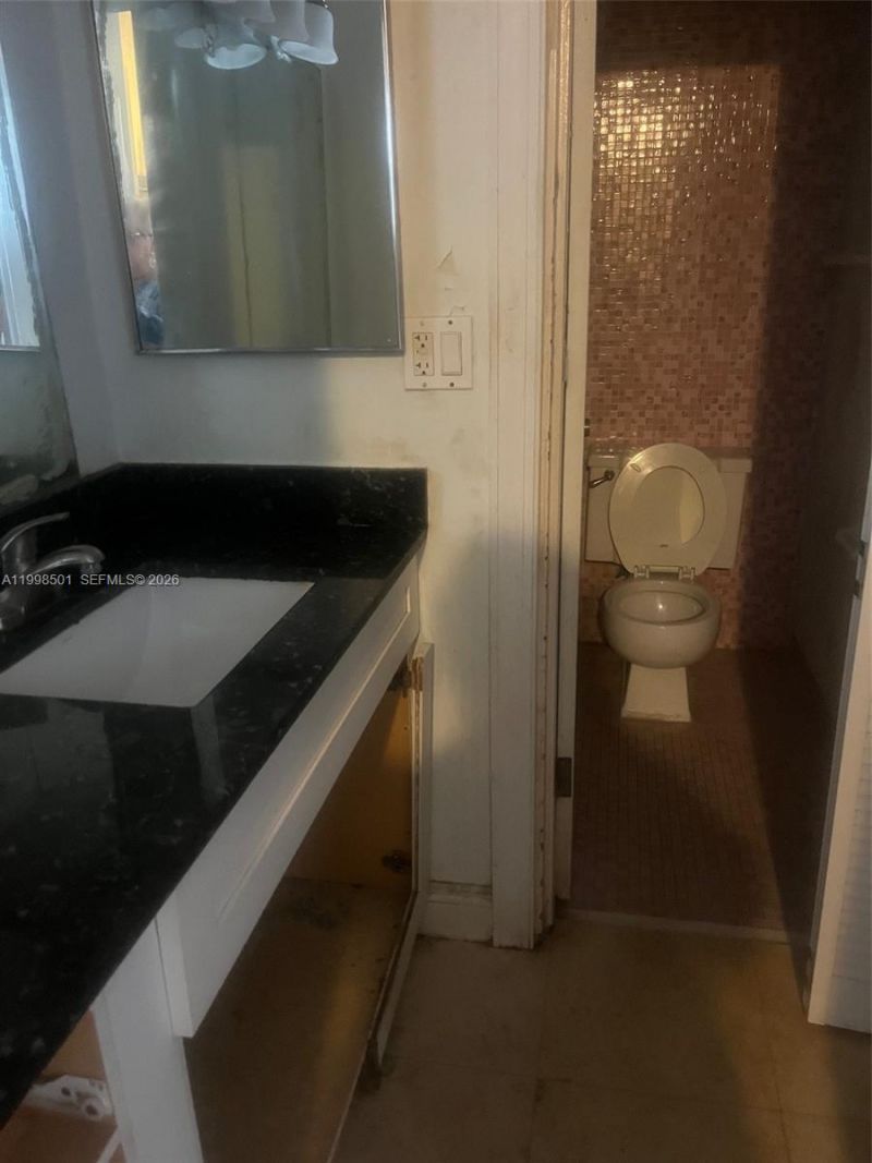 7545 E Treasure Dr, Unit 5H, North Bay Village, FL 33141 Photo