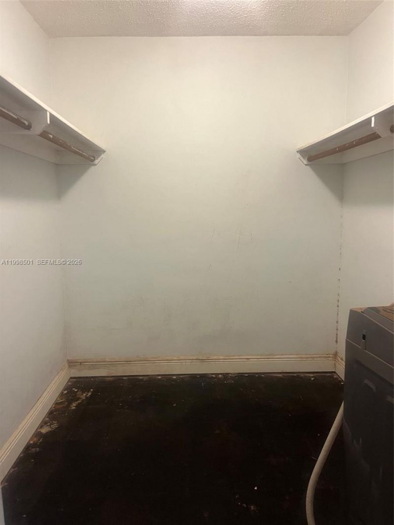 7545 E Treasure Dr, Unit 5H, North Bay Village, FL 33141 Photo
