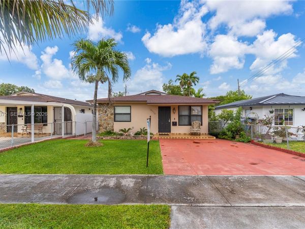 6770 SW 15th St , Miami, FL 33144