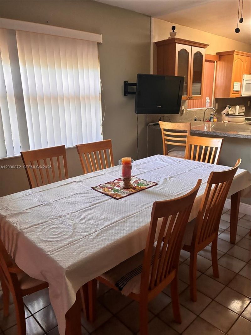 6770 SW 15th St , Miami, FL 33144 Photo