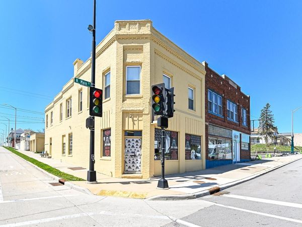 1200 N Main STREET, Racine, WI 53402