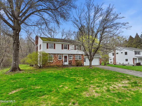 98 W Saint Stephens Lane, Glenville, NY 12302