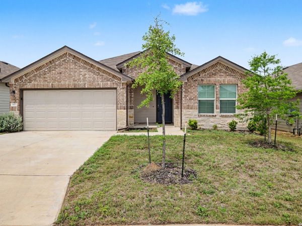 817 Pronghorn Trail, Seguin, TX 78155
