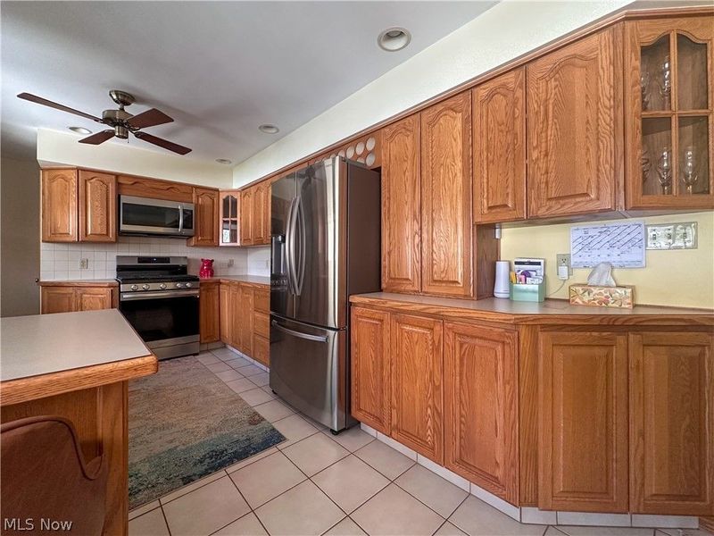 1011 Park Circle, Girard, OH 44420 Photo 12