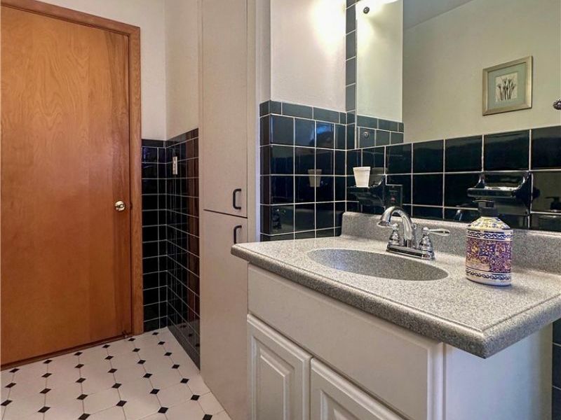 1011 Park Circle, Girard, OH 44420 Photo 28