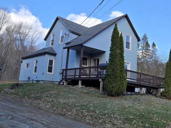 28 Prospect Street, Wilton, ME 04294