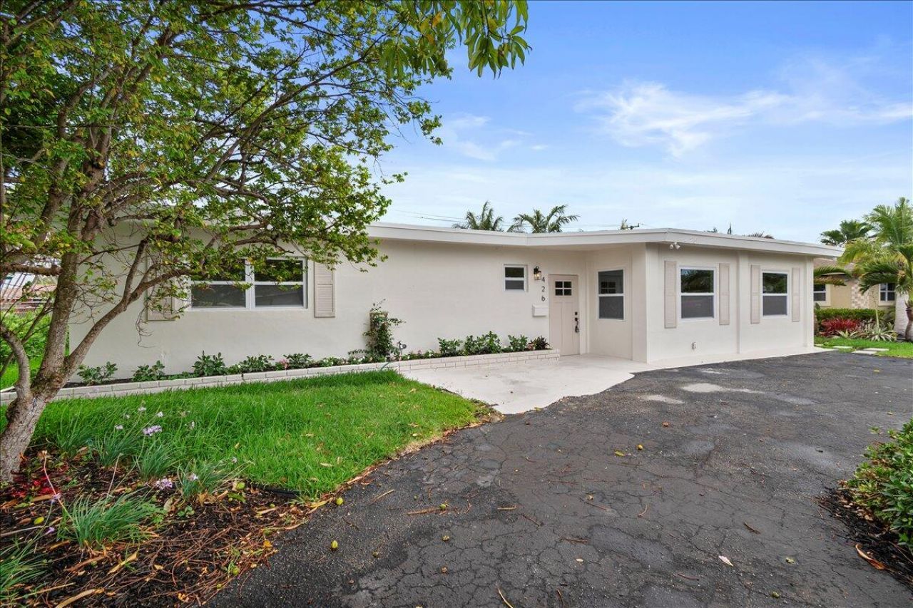 426 Bayberry Drive, West Palm Beach, FL 33403 Photo