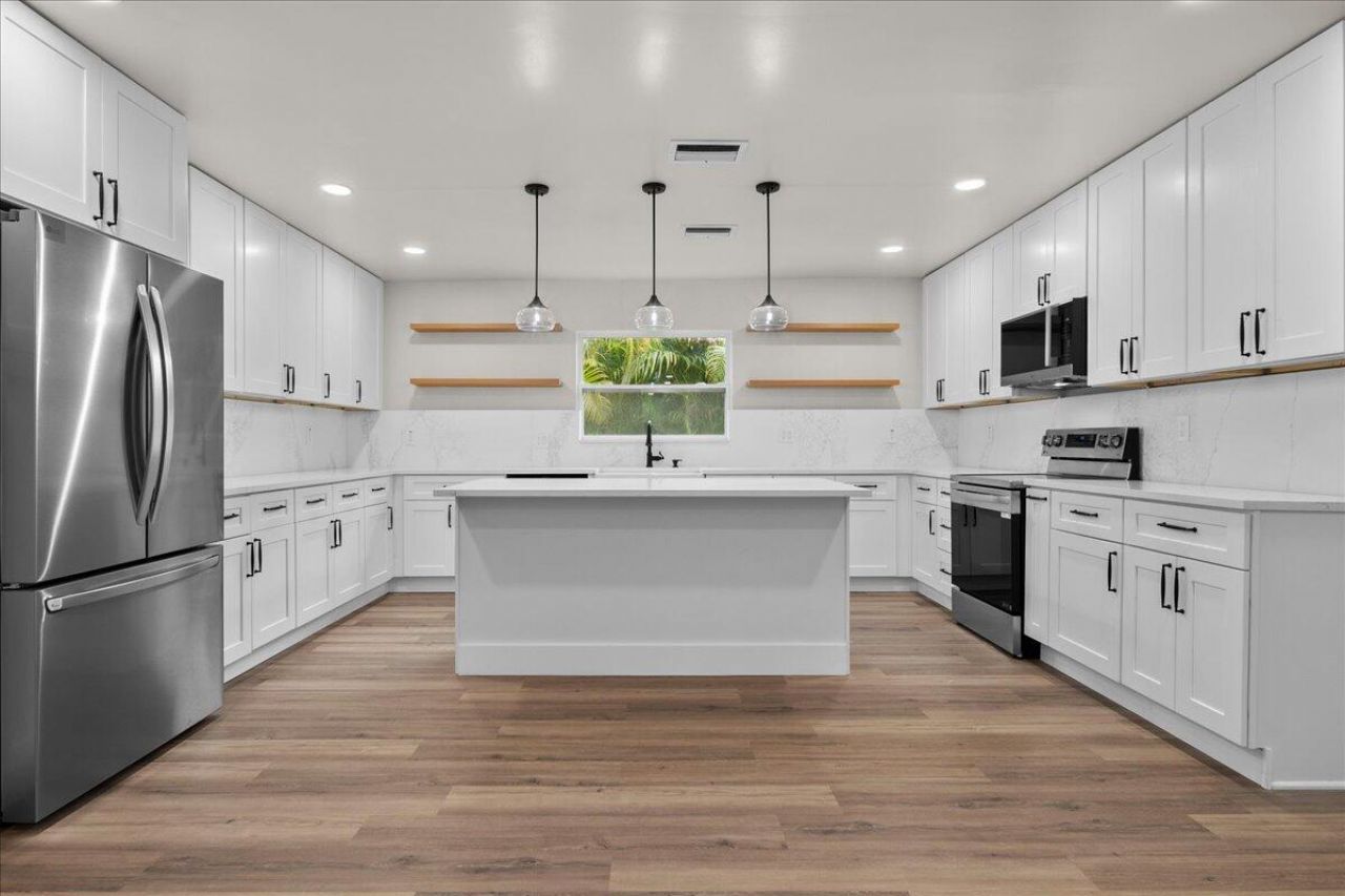 426 Bayberry Drive, West Palm Beach, FL 33403 Photo