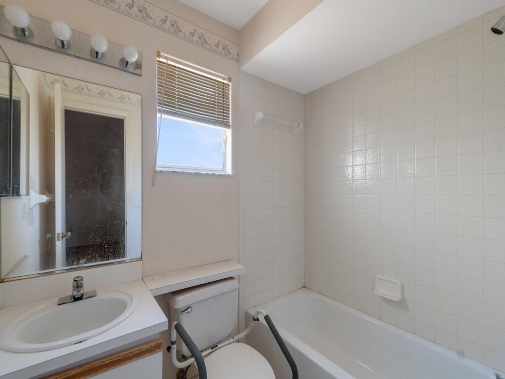 188 SW Milburn Circle, Port Saint Lucie, FL 34953 Photo