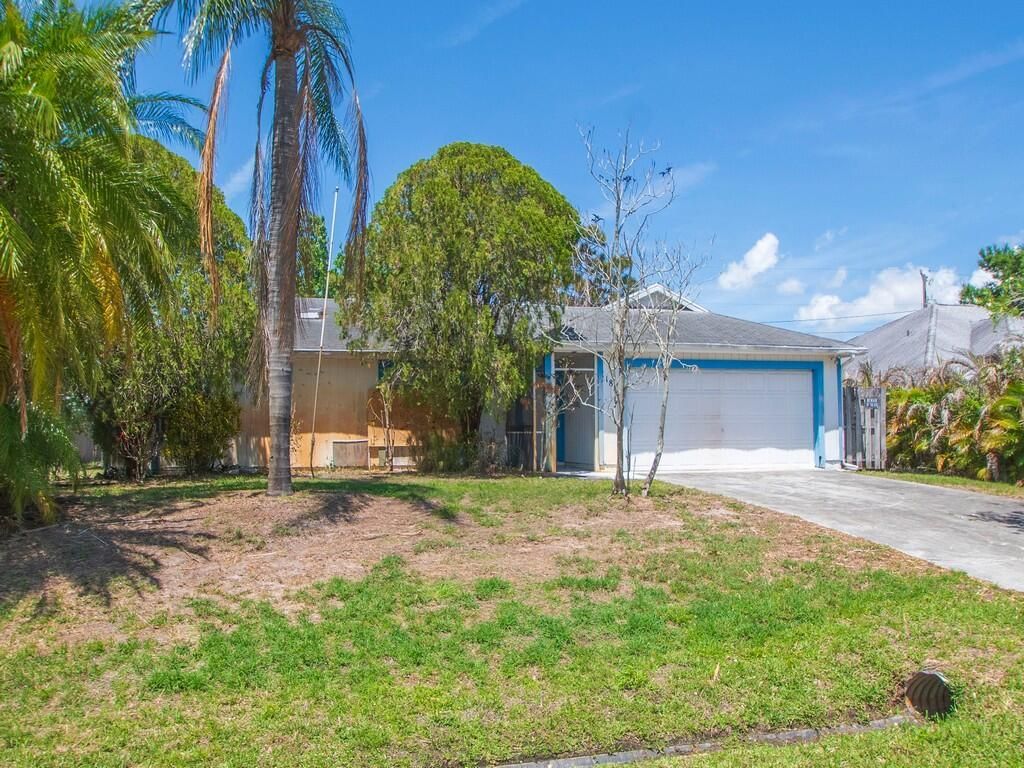 188 SW Milburn Circle, Port Saint Lucie, FL 34953 Photo