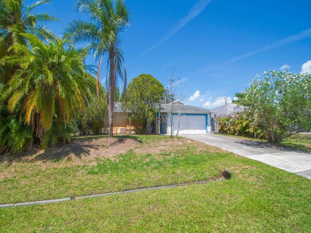 188 SW Milburn Circle, Port Saint Lucie, FL 34953 Photo