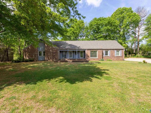 454 1st Street SE, Hamilton, AL 35570
