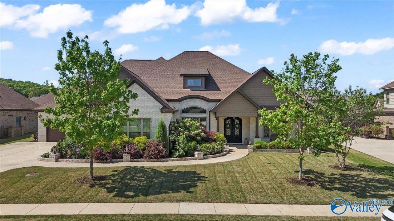 385 Cedar Trail Lane, Harvest, AL 35749 Main Photo