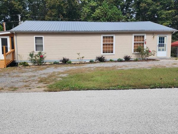 348 Bill Hunter Rd, Celina, TN 38551