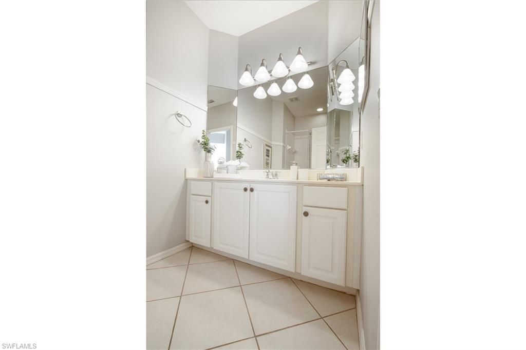 5705 Heron Ln, Unit 806, Naples, FL 34110 Photo