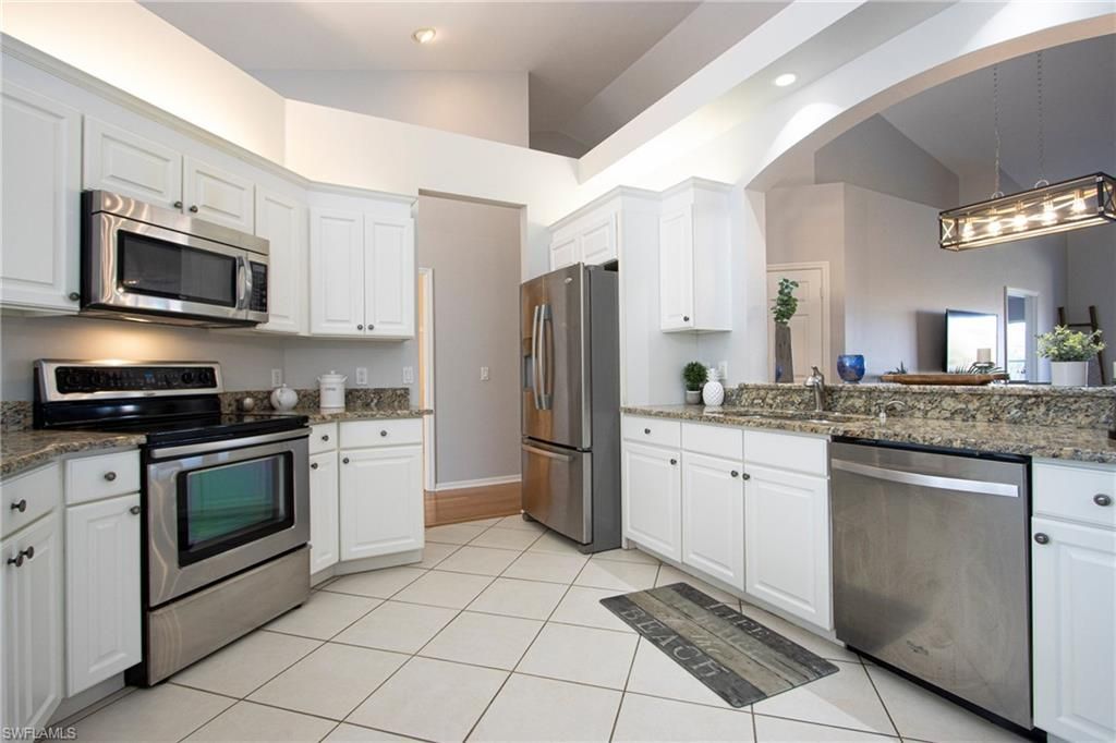 5705 Heron Ln, Unit 806, Naples, FL 34110 Photo