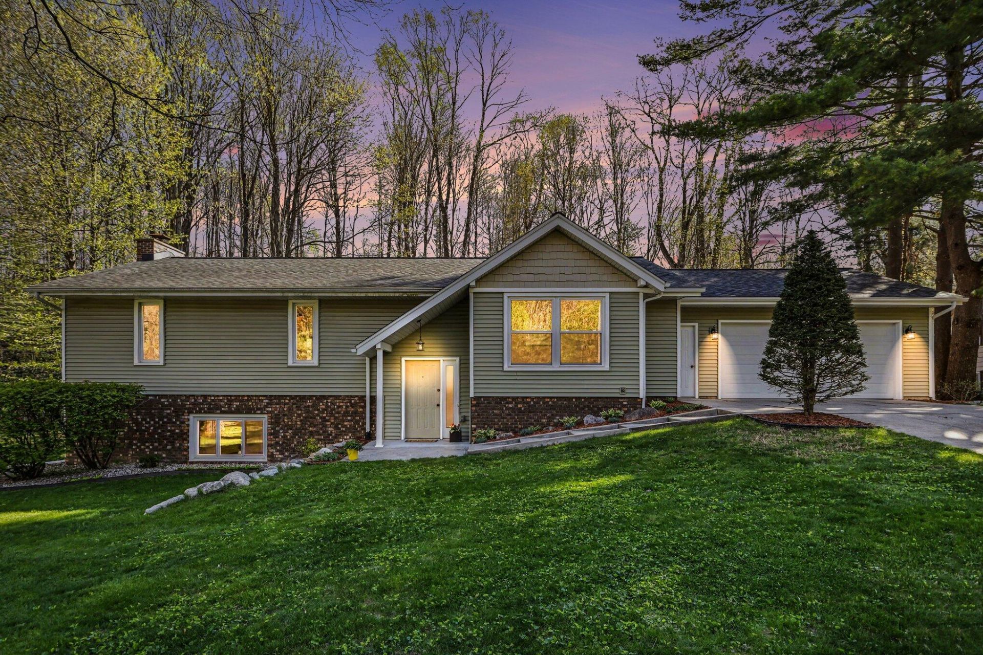 3816 Winding Way, Kalamazoo, MI 49004 Main Photo