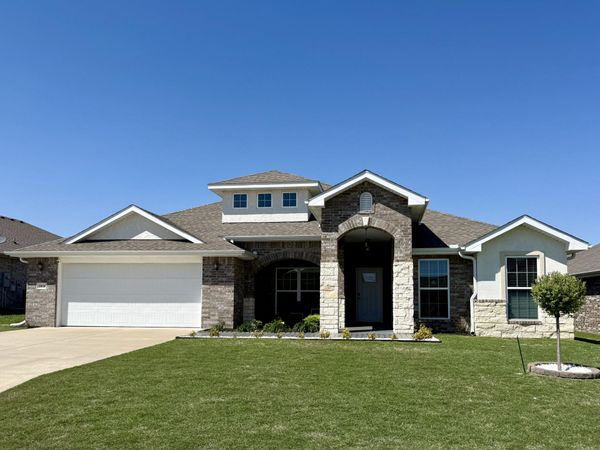 2020 Mardale Circle , Joplin, MO 64804