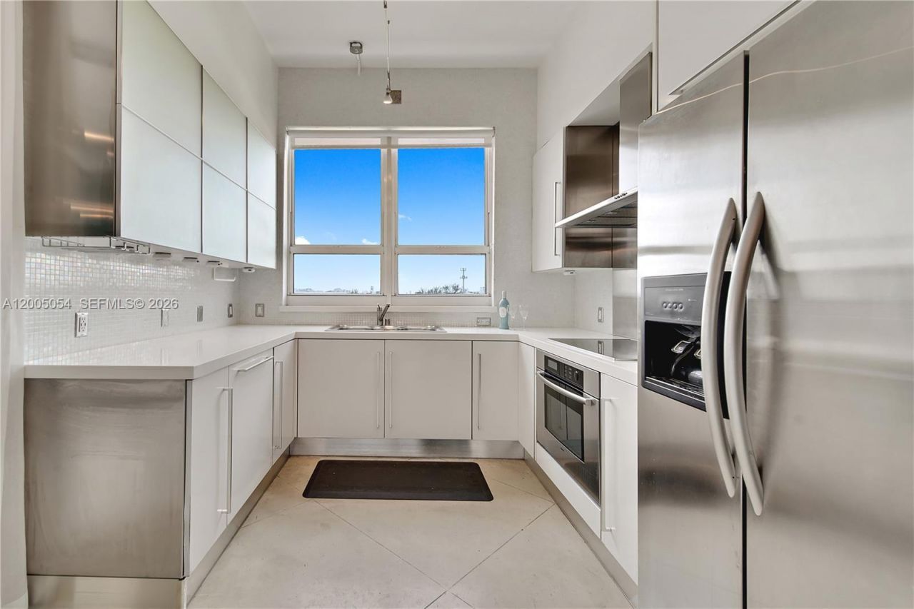 2001 Biscayne Blvd , Unit 2520, Miami, FL 33137 Photo