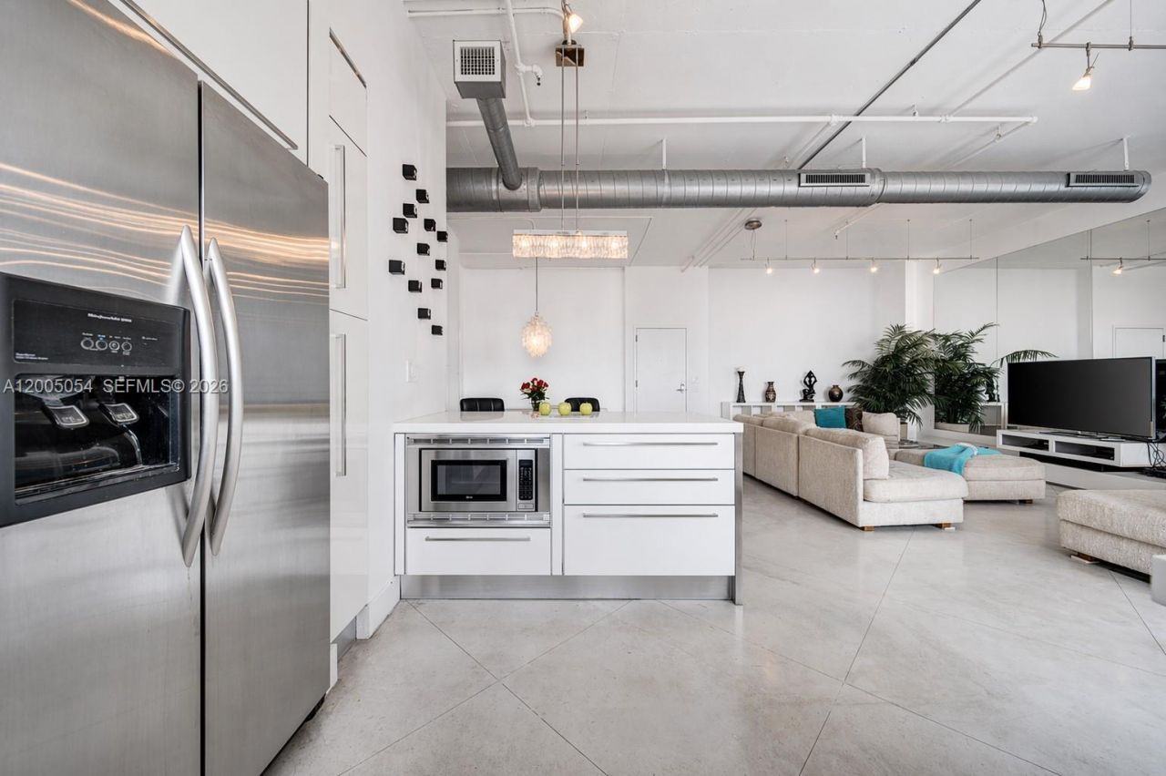 2001 Biscayne Blvd , Unit 2520, Miami, FL 33137 Photo