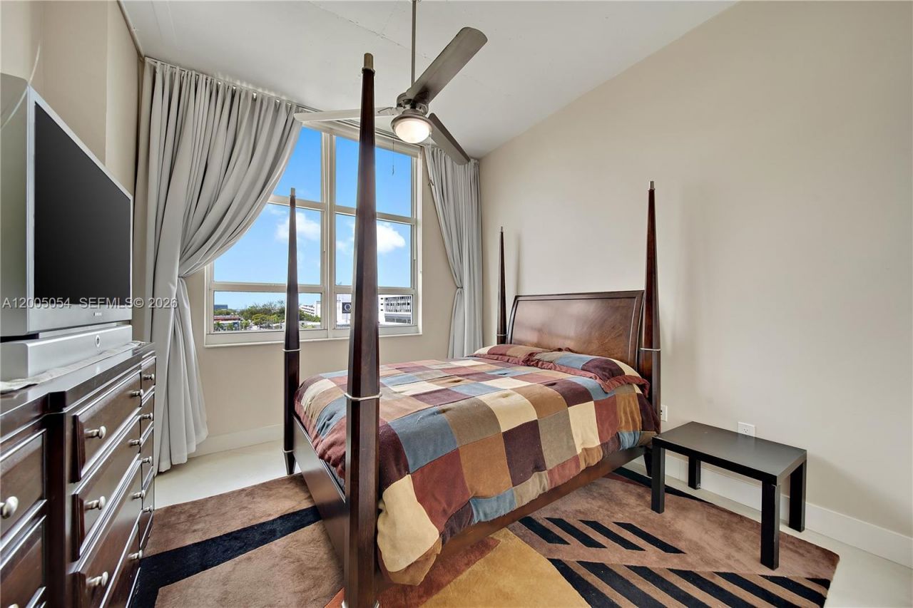 2001 Biscayne Blvd , Unit 2520, Miami, FL 33137 Photo