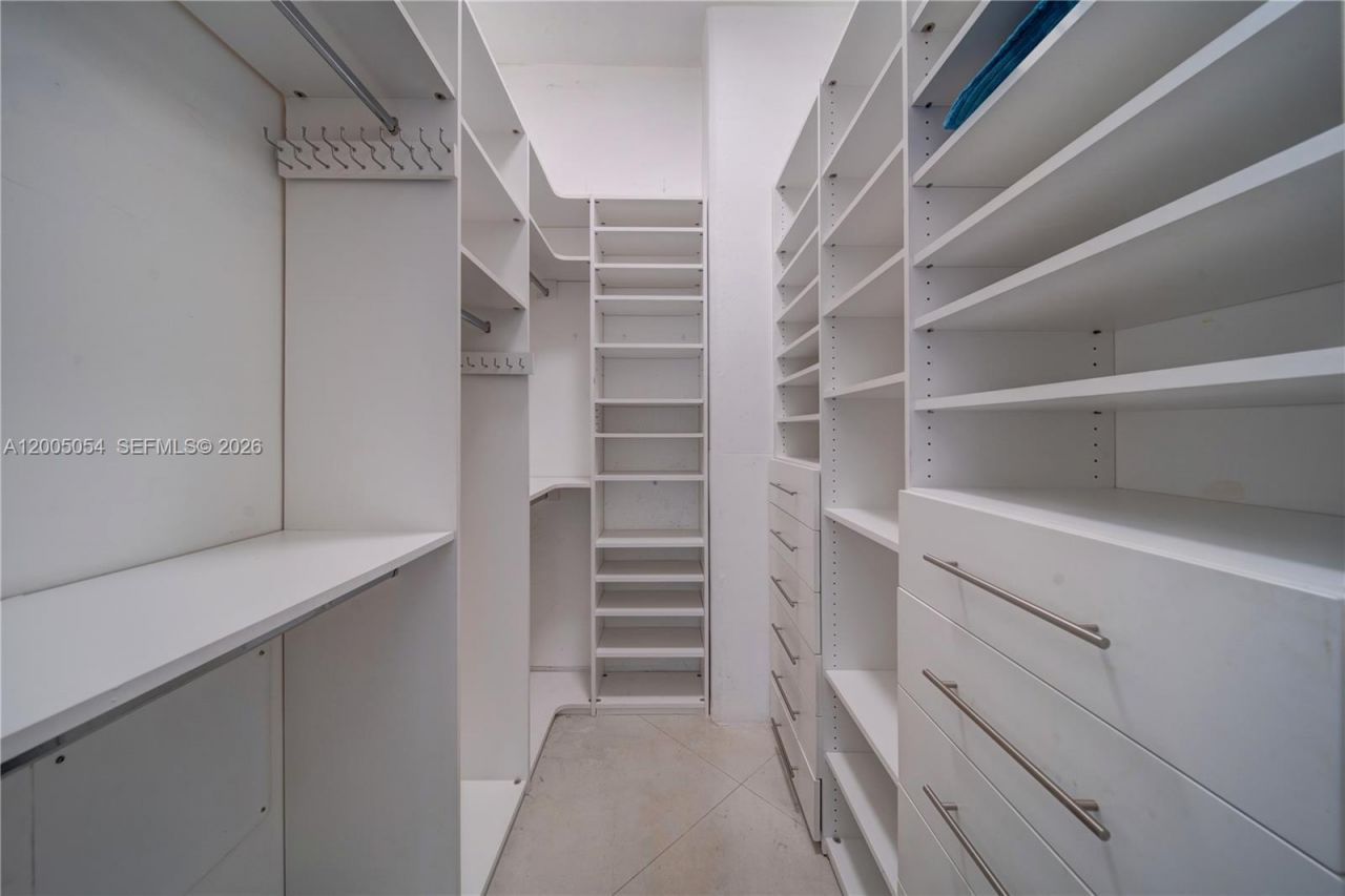 2001 Biscayne Blvd , Unit 2520, Miami, FL 33137 Photo