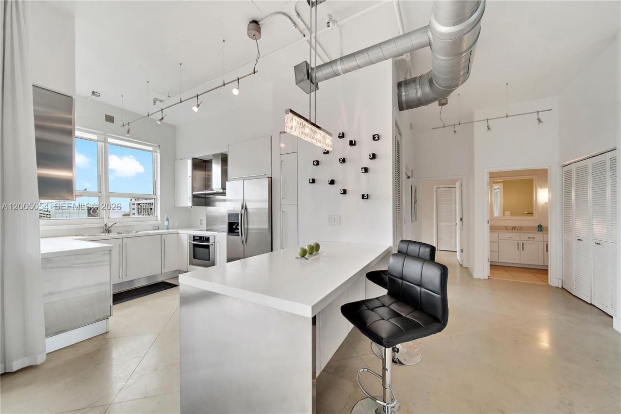 2001 Biscayne Blvd , Unit 2520, Miami, FL 33137 Photo