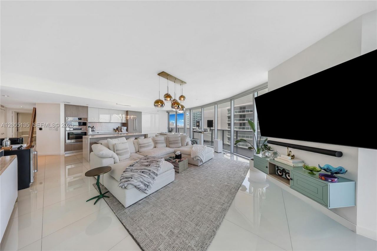 488 NE 18th St , Unit 3715, Miami, FL 33132 Photo