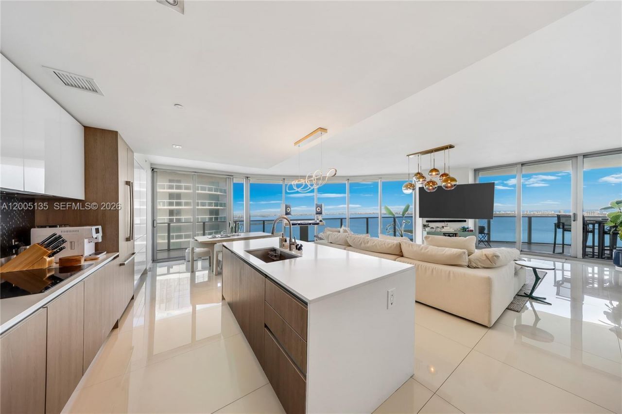 488 NE 18th St , Unit 3715, Miami, FL 33132 Photo