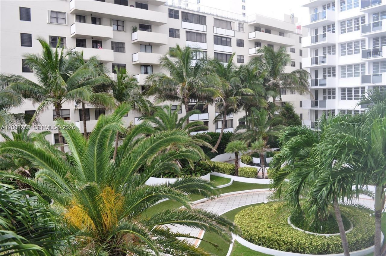 100 Lincoln Rd , Unit 534, Miami Beach, FL 33139 Photo