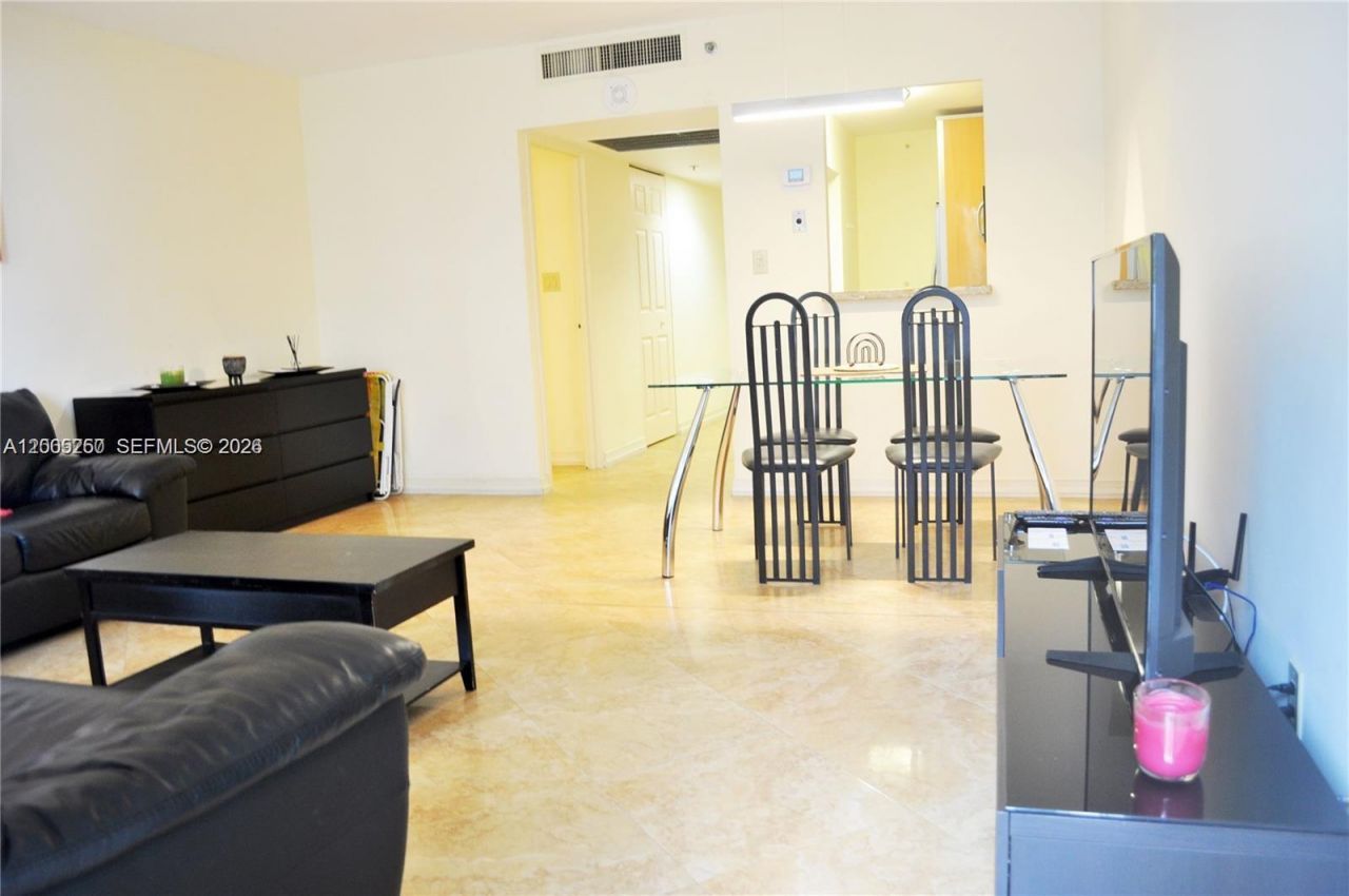 100 Lincoln Rd , Unit 534, Miami Beach, FL 33139 Photo