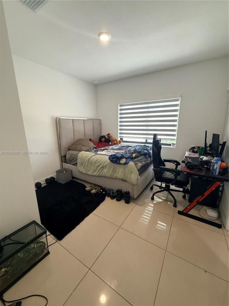 102 NW 10th Pl , Florida City, FL 33034 Photo