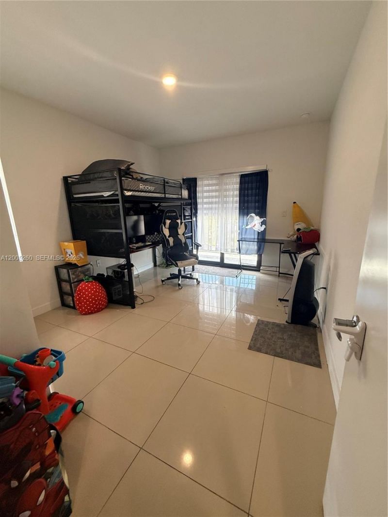 102 NW 10th Pl , Florida City, FL 33034 Photo