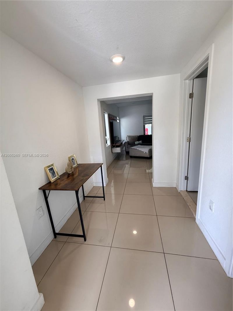 102 NW 10th Pl , Florida City, FL 33034 Photo