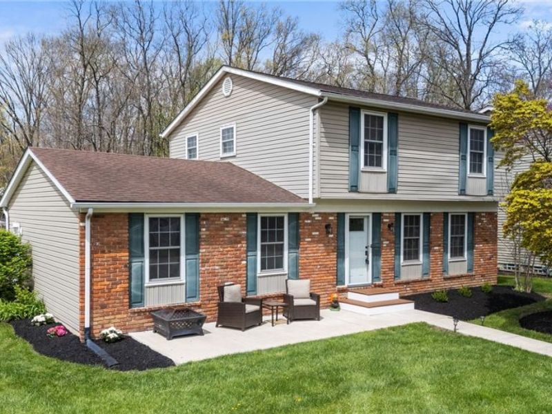 5660 Marine Parkway, Mentor on the Lake, OH 44060 Photo 1