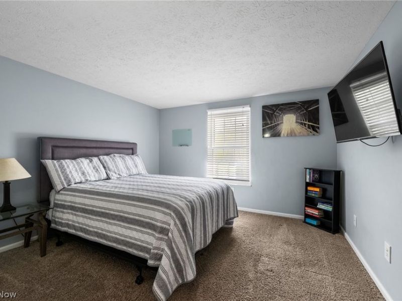 5660 Marine Parkway , Mentor on the Lake, OH 44060 Photo 13