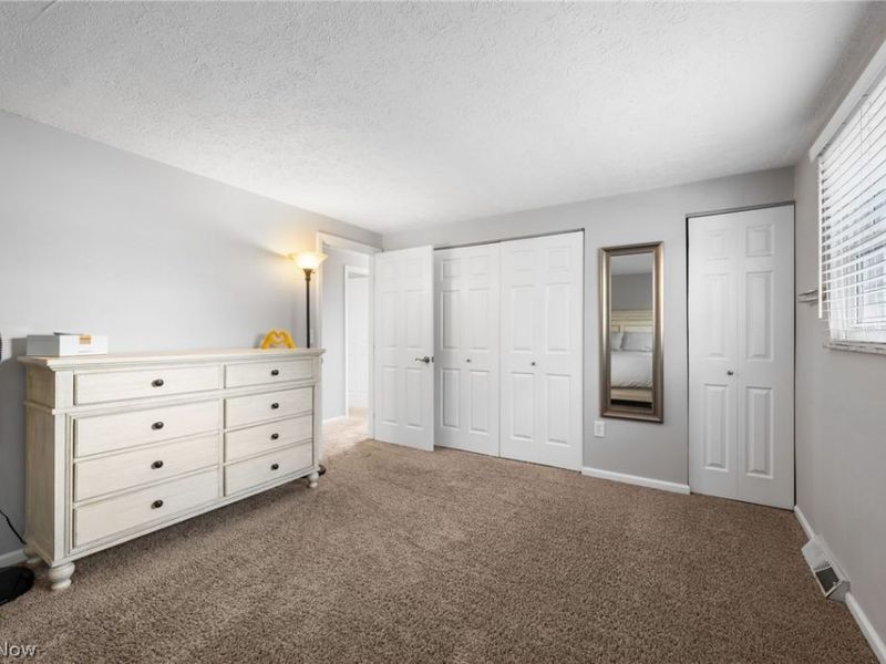 5660 Marine Parkway , Mentor on the Lake, OH 44060 Photo 16