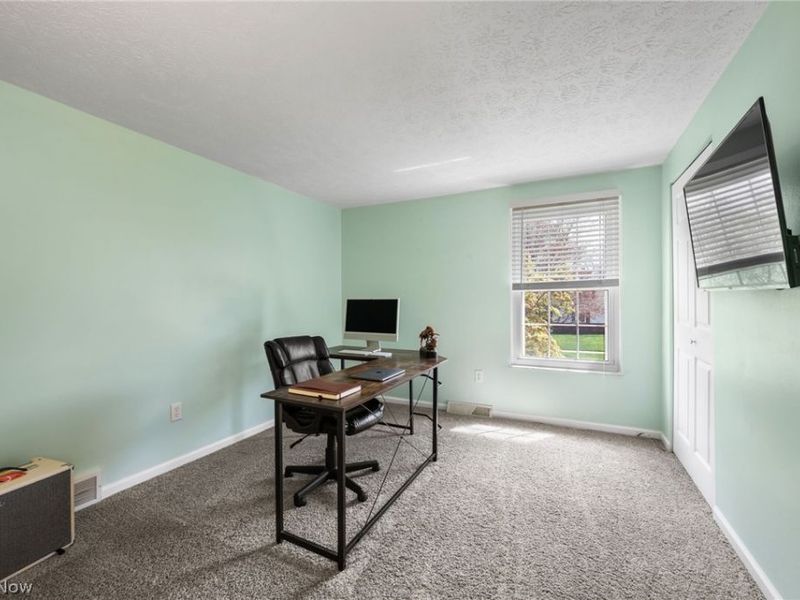 5660 Marine Parkway, Mentor on the Lake, OH 44060 Photo 17