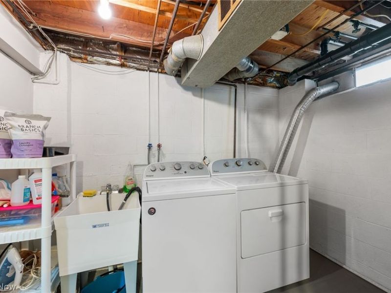 5660 Marine Parkway, Mentor on the Lake, OH 44060 Photo 23