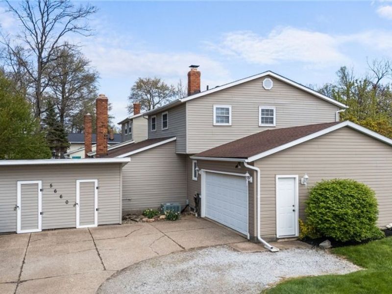 5660 Marine Parkway , Mentor on the Lake, OH 44060 Photo 28