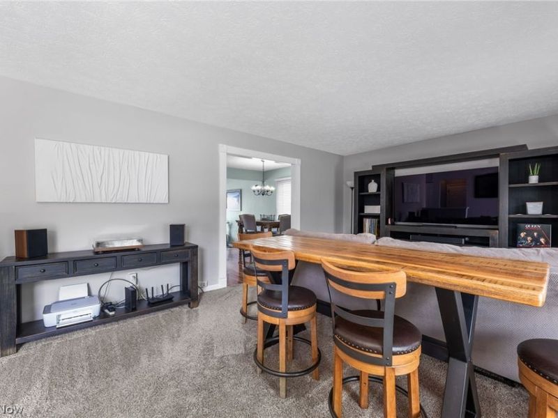 5660 Marine Parkway , Mentor on the Lake, OH 44060 Photo 6