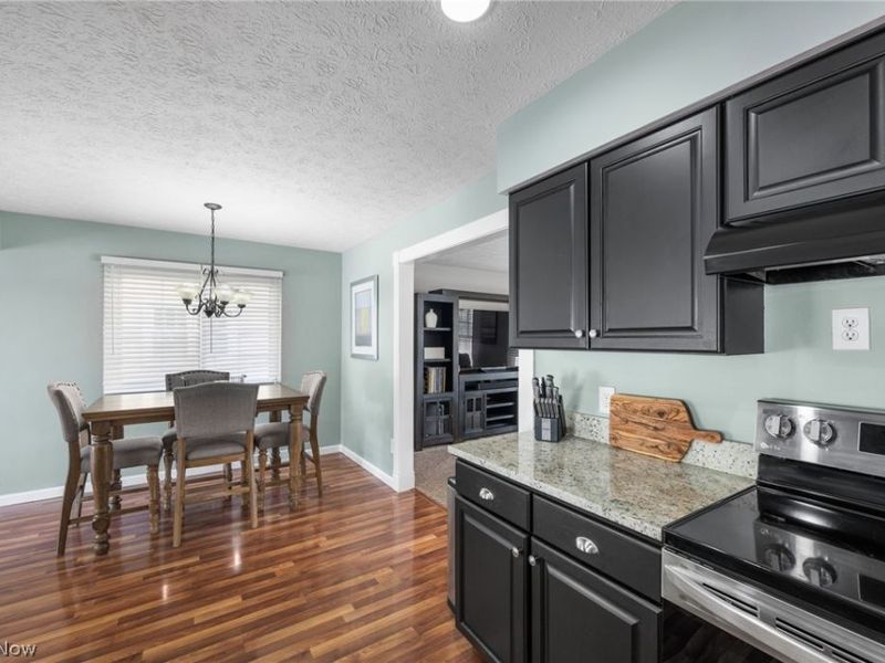 5660 Marine Parkway , Mentor on the Lake, OH 44060 Photo 8