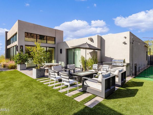 5841 N ECHO CANYON Circle, Phoenix, AZ 85018