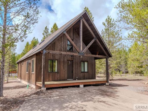3775 Arctic Fox Drive, ISLAND PARK, ID 83429