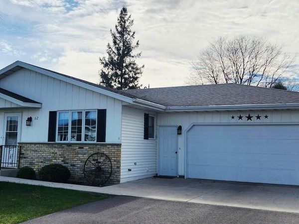 62 HERITAGE COURT, Fond Du Lac, WI 54935